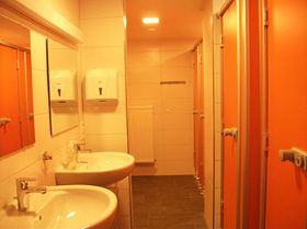 Dusche-Damen.jpg